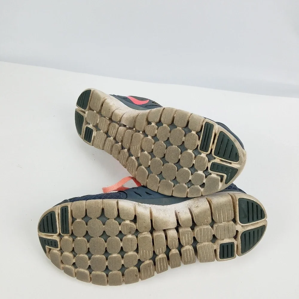 Nike Running Shoe 580440-401 Womens‎ Size 8